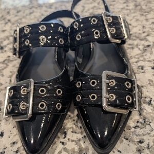 Elegant Black Women's Flats with Silver Buckle Accents